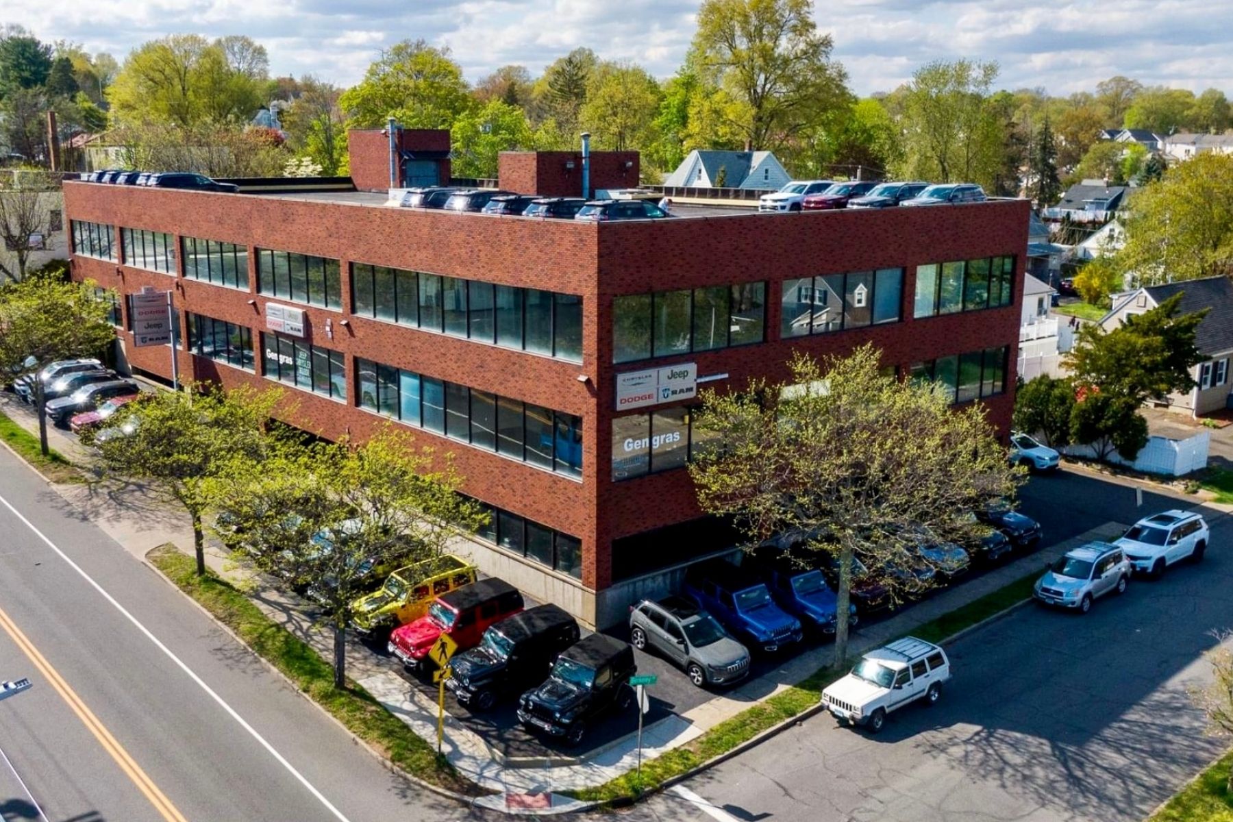 High-Visibility Corner Location Along Fairfield's Thriving Commercial Corridor Street-Level View Of High-Visibility Corner Commercial Property Along Tunxis Hill Road