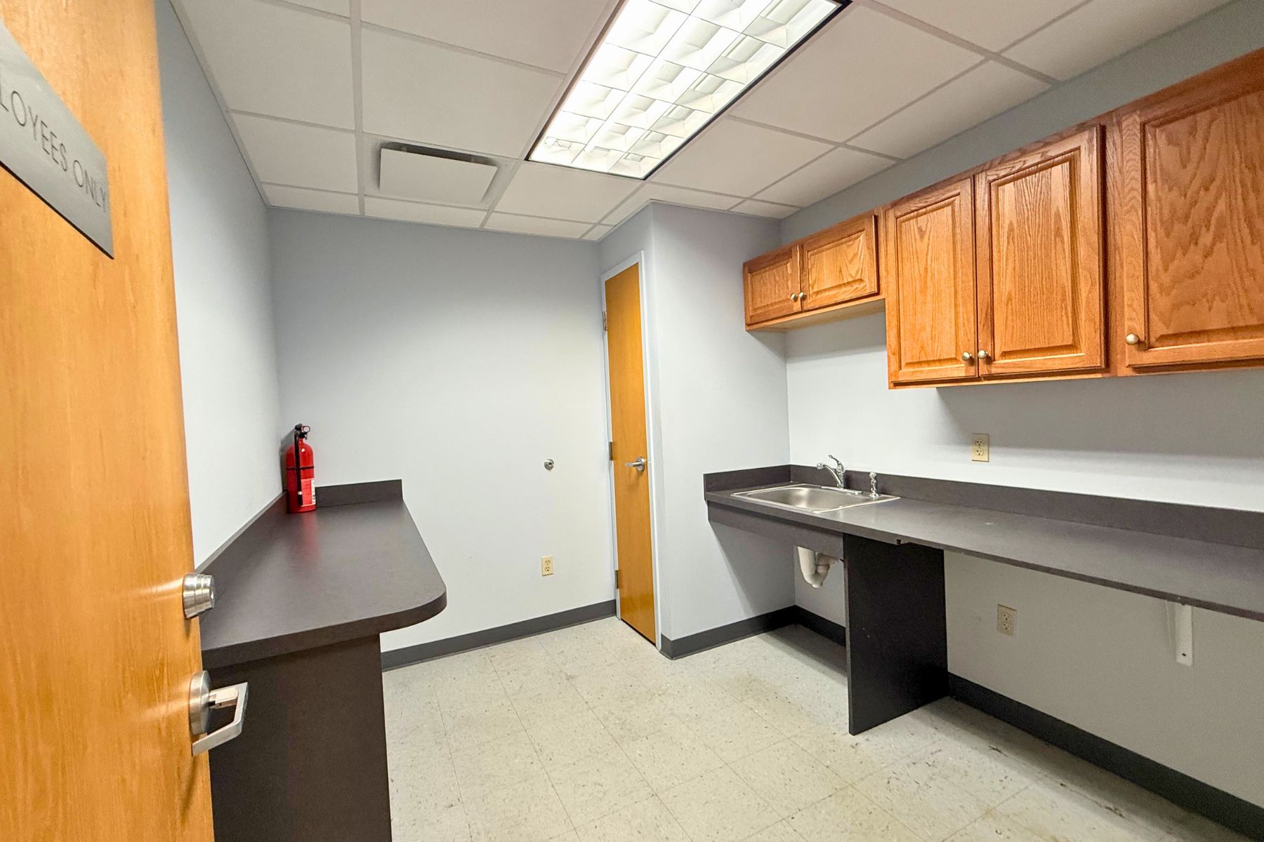 Second Floor Suite Kitchenette Second Floor Suite Kitchenette