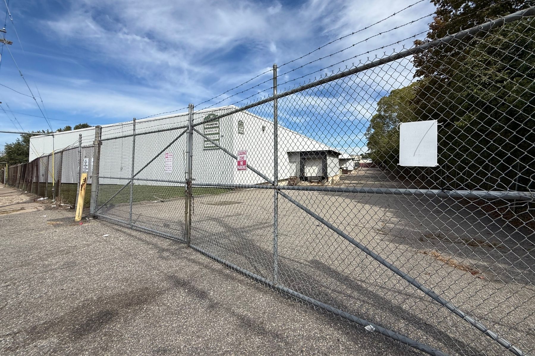 Fully Gated Lot Fully Gated Lot