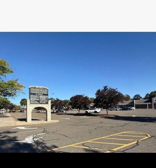 3,800 RSF Retail Store Leased in the Fairfield Shopping Cente 3,800 RSF Retail Store Leased in the Fairfield Shopping Cente