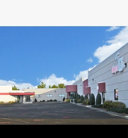 40,476 SF Stratford Commercial Building Sells for $5 Million 40,476 SF Stratford Commercial Building Sells for $5 Million