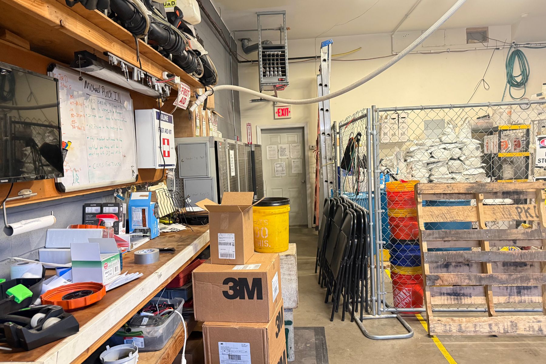 Garage Space with Private Restroom & Rear Access Garage Space with Private Restroom & Rear Access