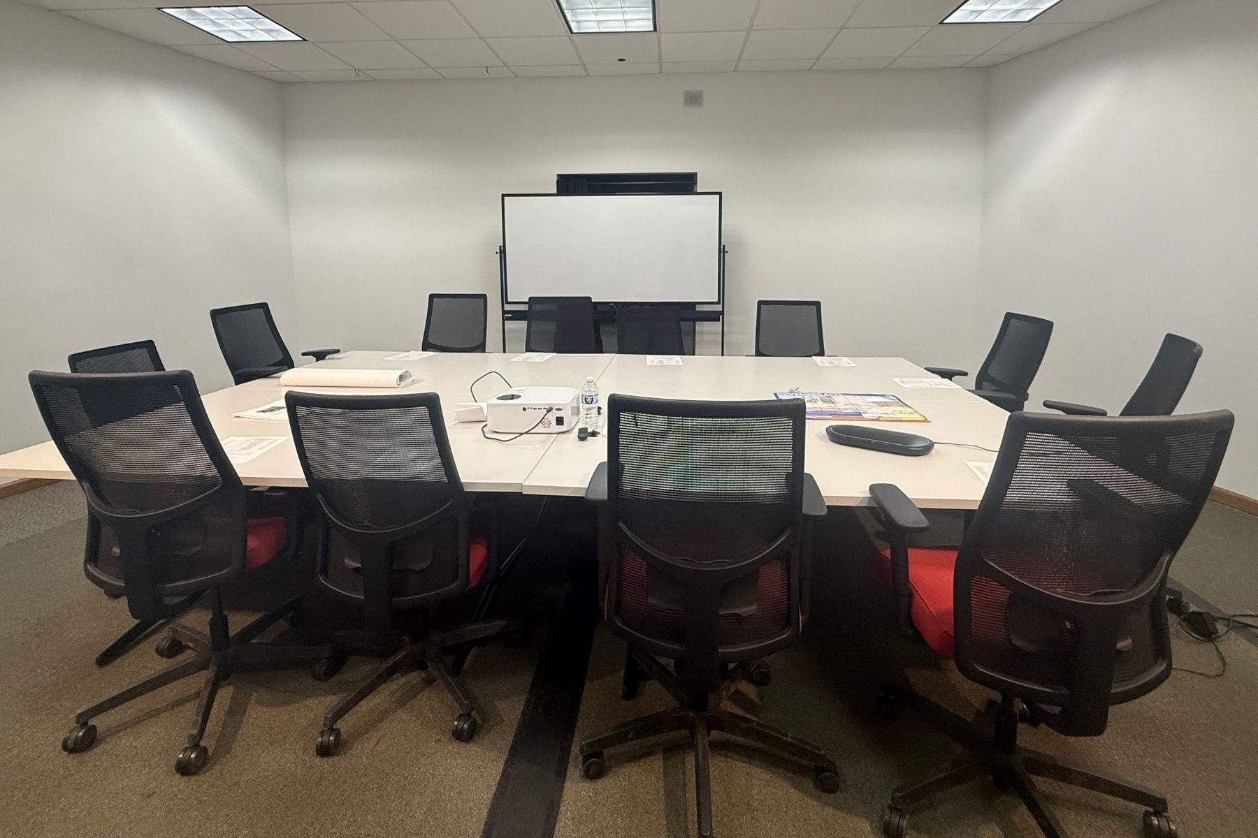 Expansive Multi-Purpose Room Perfectly Suited for a Large Conference Center, Training Suite, or Private Studio Expansive Multi-Purpose Room Perfectly Suited for a Large Conference Center, Training Suite, or Private Studio