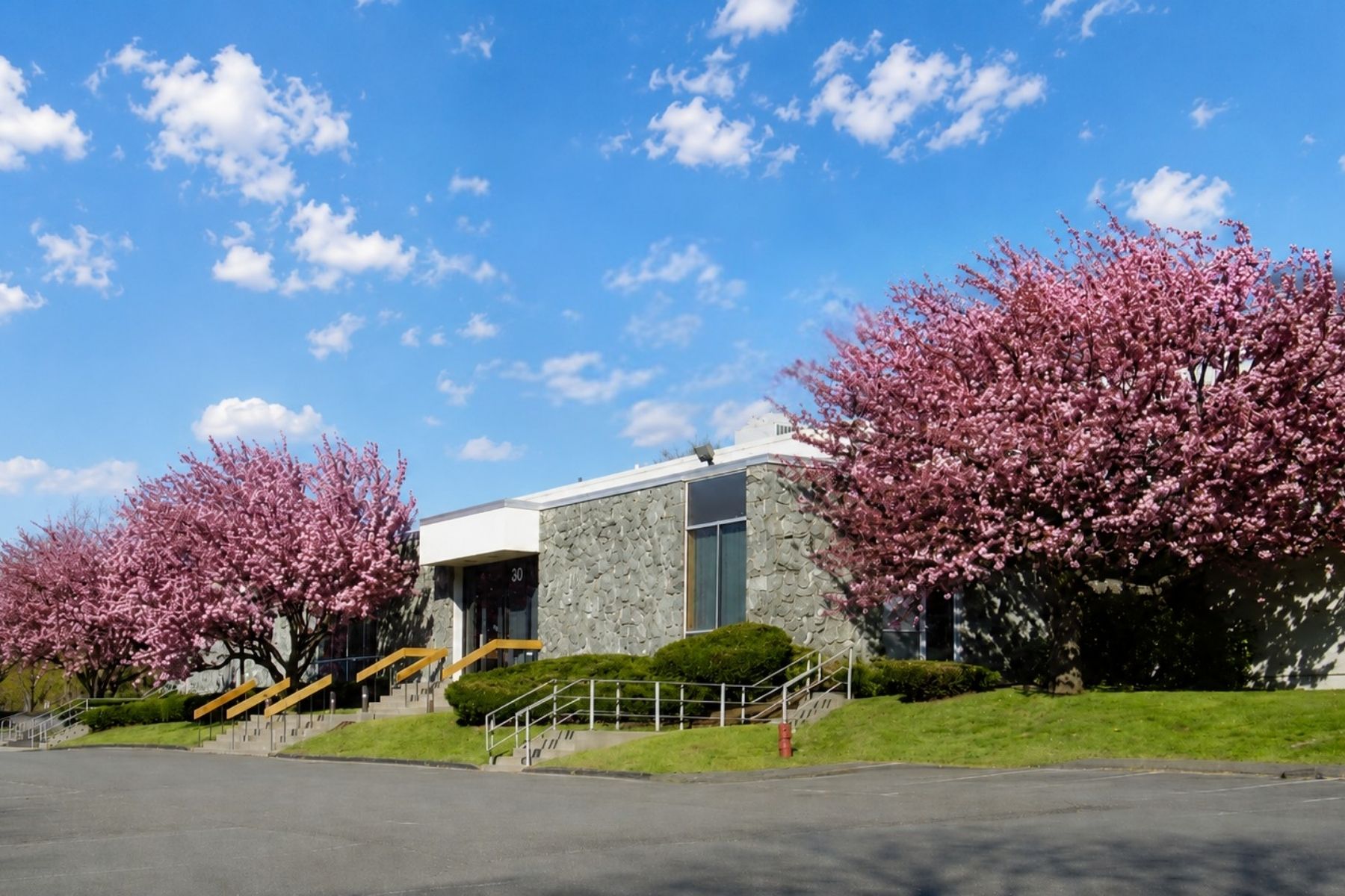 36,856 RSF of Industrial Flex Space Available for Lease in Trumbull, CT 36,856 RSF of Industrial Flex Space Available for Lease in Trumbull, CT